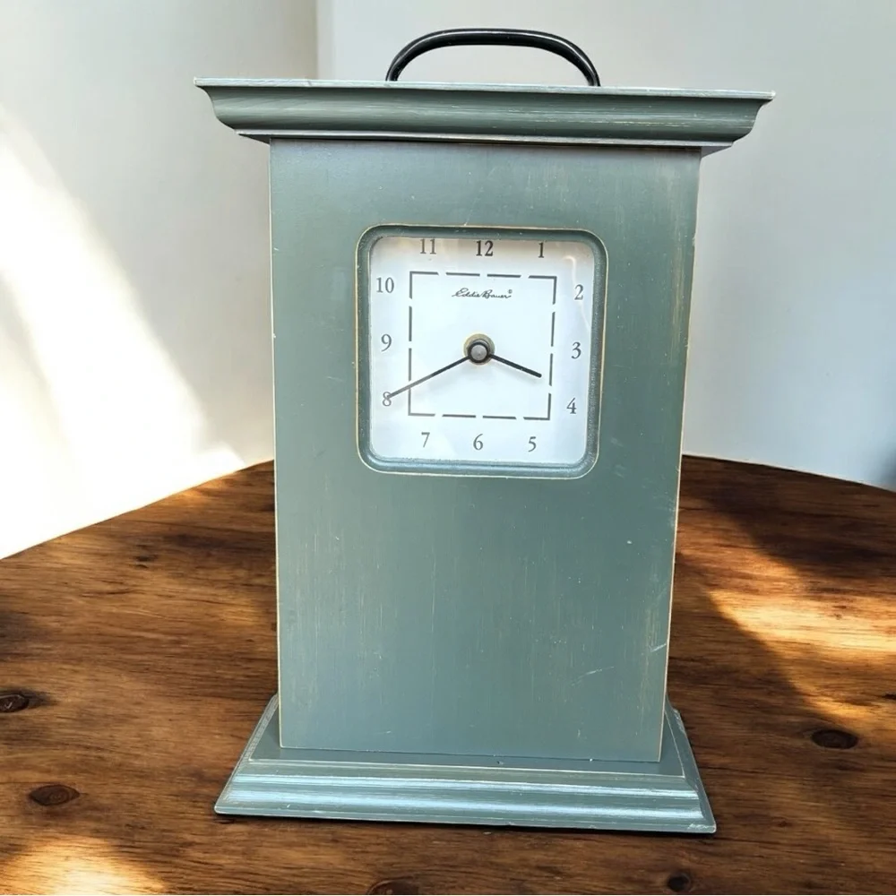 Eddie Bauer wooden dark green mantle quartz clock with handle | OS